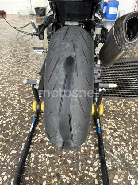 Kawasaki Z 750 – Vista 3