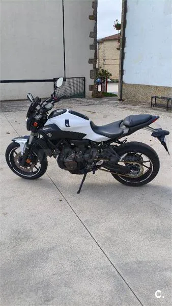 Yamaha MT-07 – Vista 2