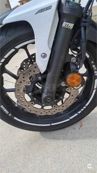 Yamaha MT-07 – Vista 8