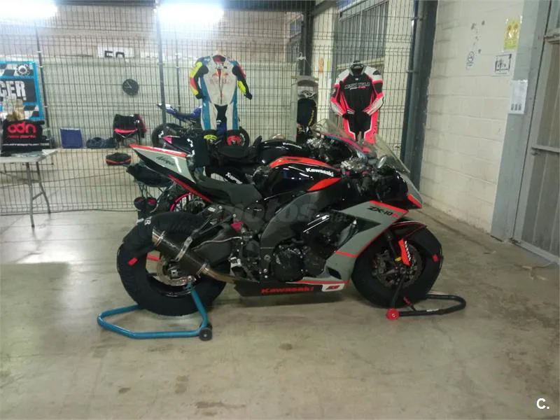 Kawasaki ZX-10R – Vista 3