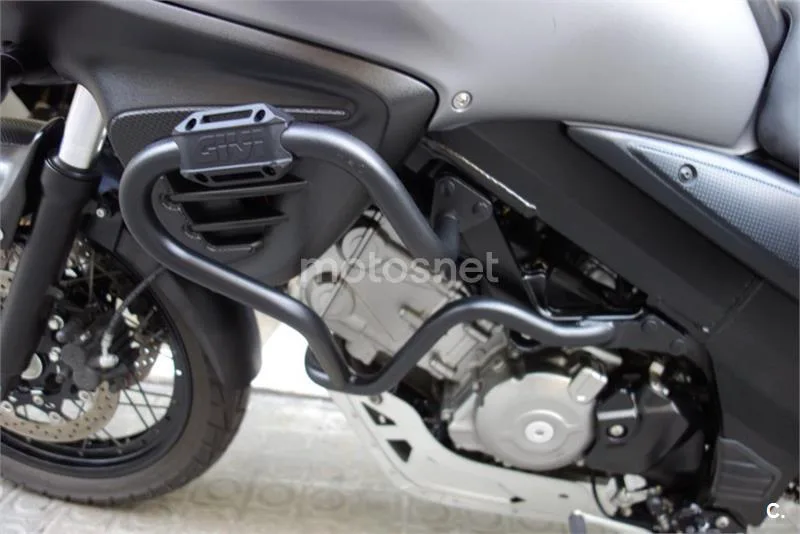 Suzuki V-Strom 650 XT – Vista 4