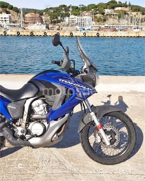 Honda Transalp XL 700 V – Vista 7