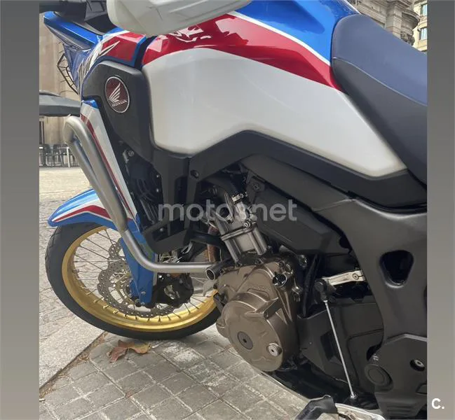 Honda CRF1000L Africa Twin – Vista 5