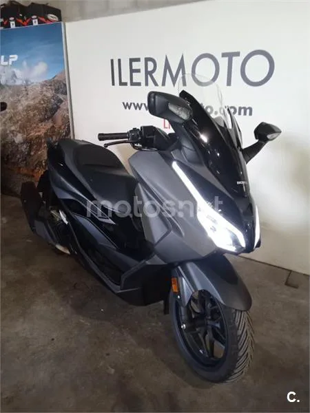Honda Forza 125 – Vista 3