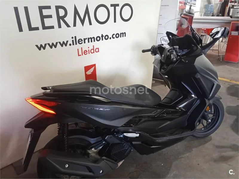 Honda Forza 125 – Vista 4