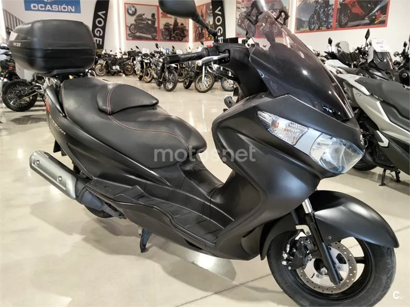 Suzuki Burgman 200 Executive – Vista 3
