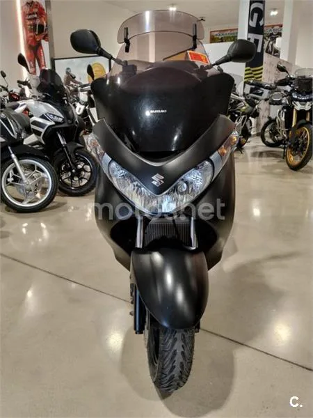 Suzuki Burgman 200 Executive – Vista 5