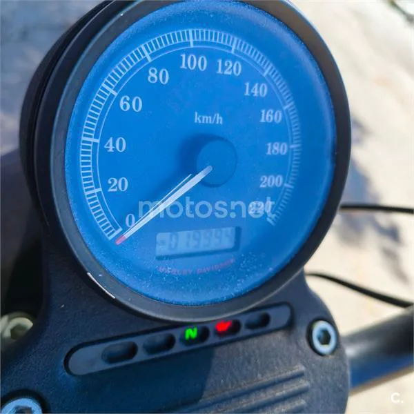 Harley-Davidson Sportster 883 – Vista 2