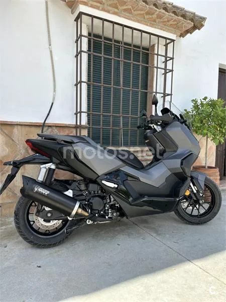 Honda ADV 350 – Vista 3