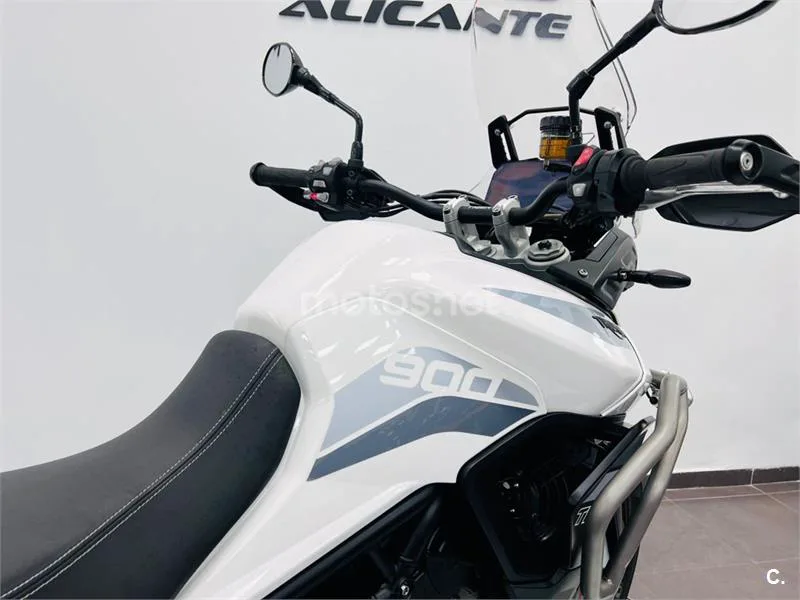 Triumph Tiger 900 – Vista 6