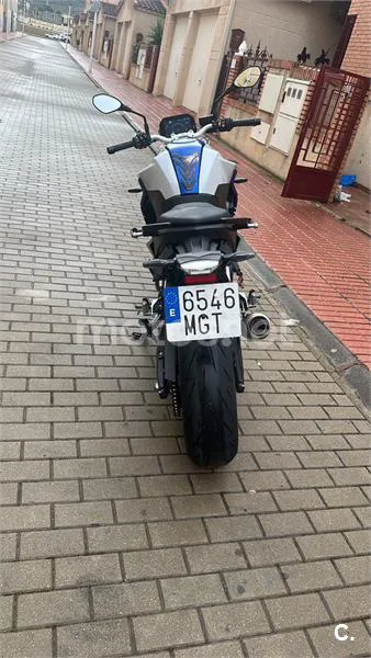 BMW F 900 R – Vista 2