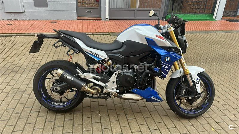 BMW F 900 R – Vista 3