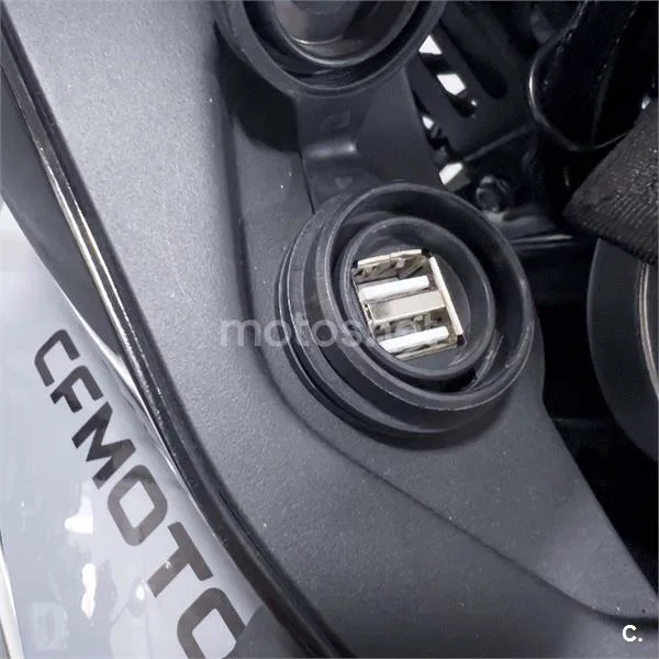 CFMOTO 800MT – Vista 11