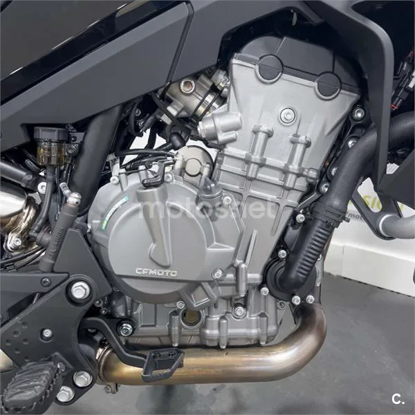 CFMOTO 800MT – Vista 18
