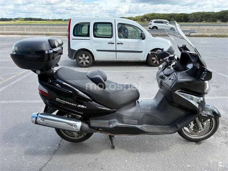 Suzuki Burgman 650 Executive – Vista 3