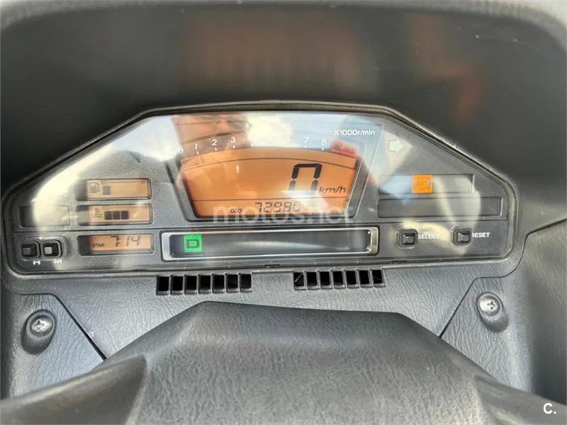 Suzuki Burgman 650 Executive – Vista 5