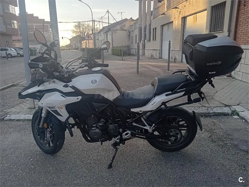 Benelli TRK 502 – Vista 3