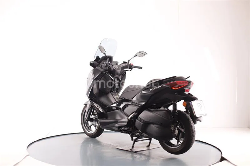 Yamaha XMAX 300 – Vista 3