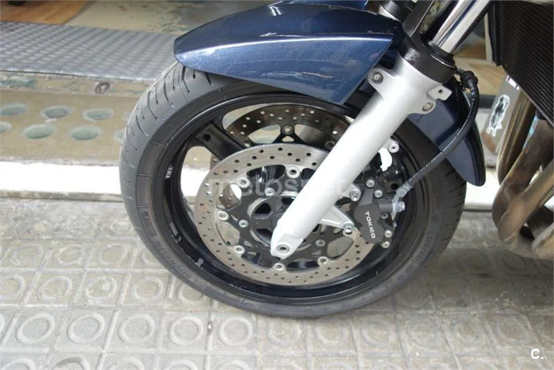 Suzuki Bandit 650 S – Vista 15