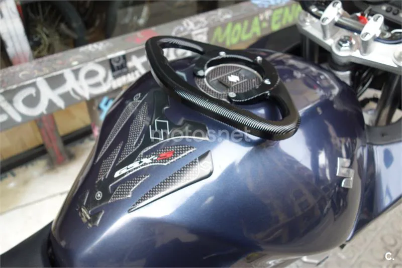 Suzuki Bandit 650 S – Vista 8