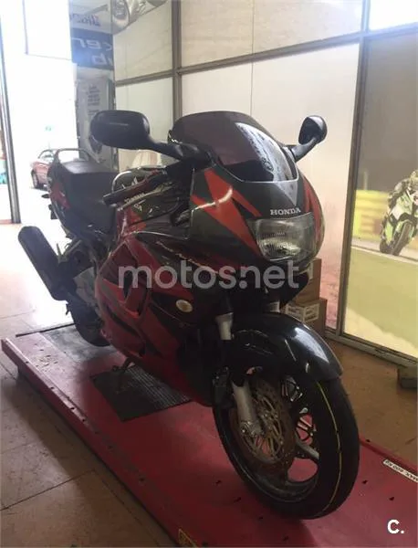 Honda CBR 600F – Vista 9