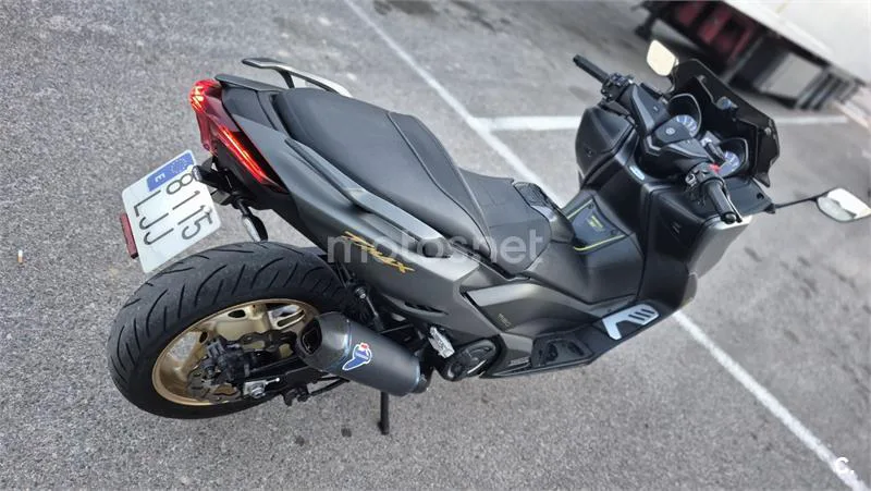 Yamaha TMAX 560 – Vista 6