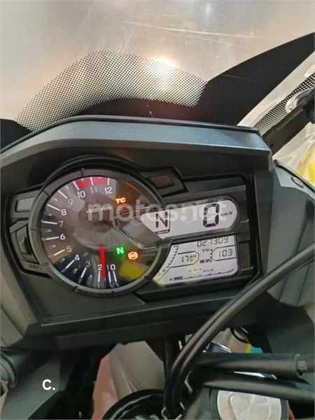 Suzuki V-Strom 650 – Vista 6