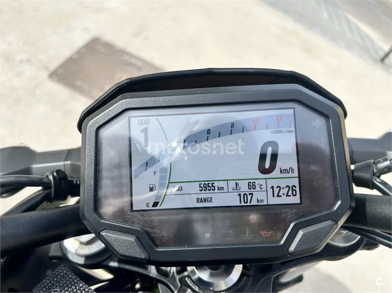 Kawasaki Z 650 – Vista 8