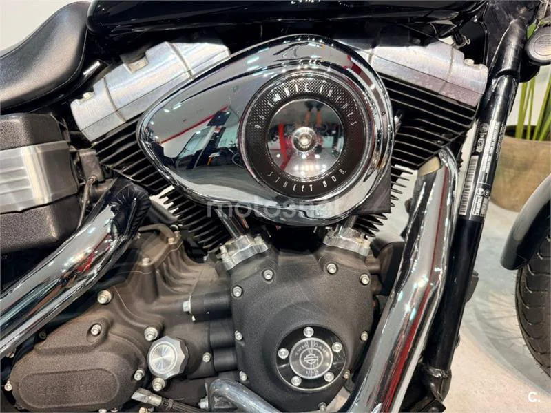 Harley-Davidson Dyna Street Bob – Vista 3