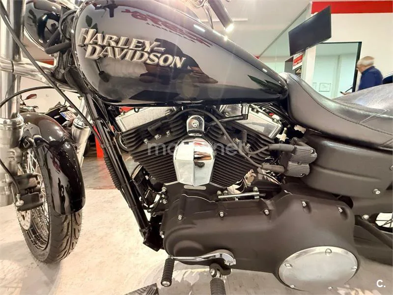 Harley-Davidson Dyna Street Bob – Vista 6