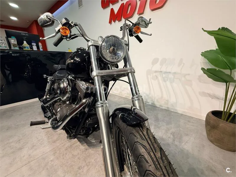 Harley-Davidson Dyna Street Bob – Vista 7