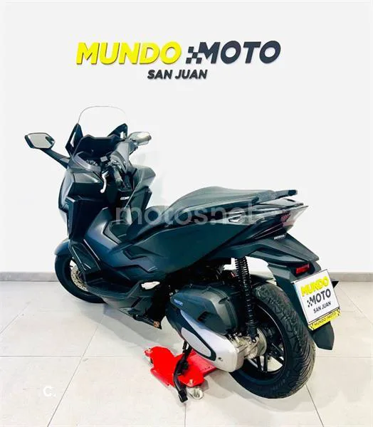 Honda Forza 125 – Vista 8