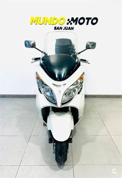Suzuki Burgman 400 – Vista 3