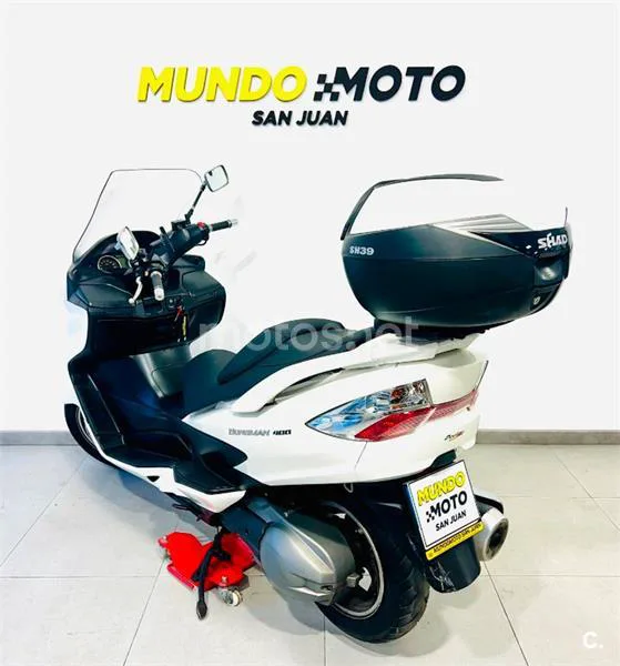 Suzuki Burgman 400 – Vista 8