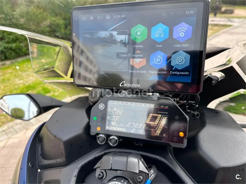 Yamaha Niken – Vista 14
