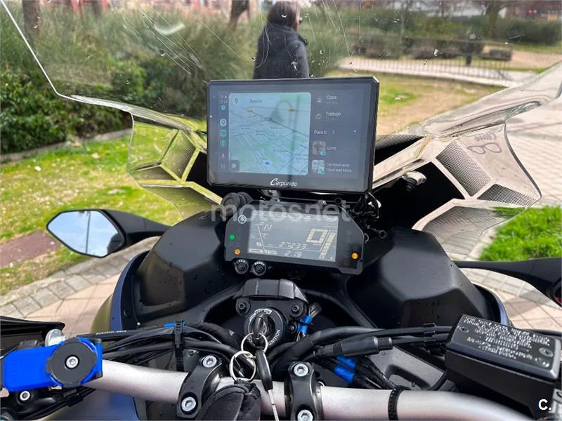 Yamaha Niken – Vista 15