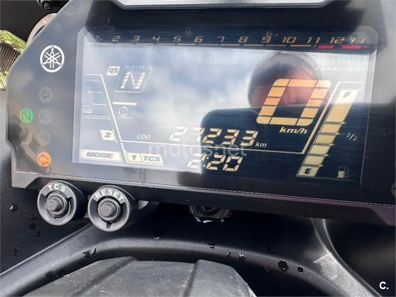 Yamaha Niken – Vista 16