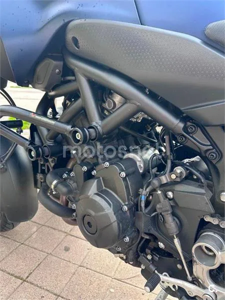 Yamaha Niken – Vista 21