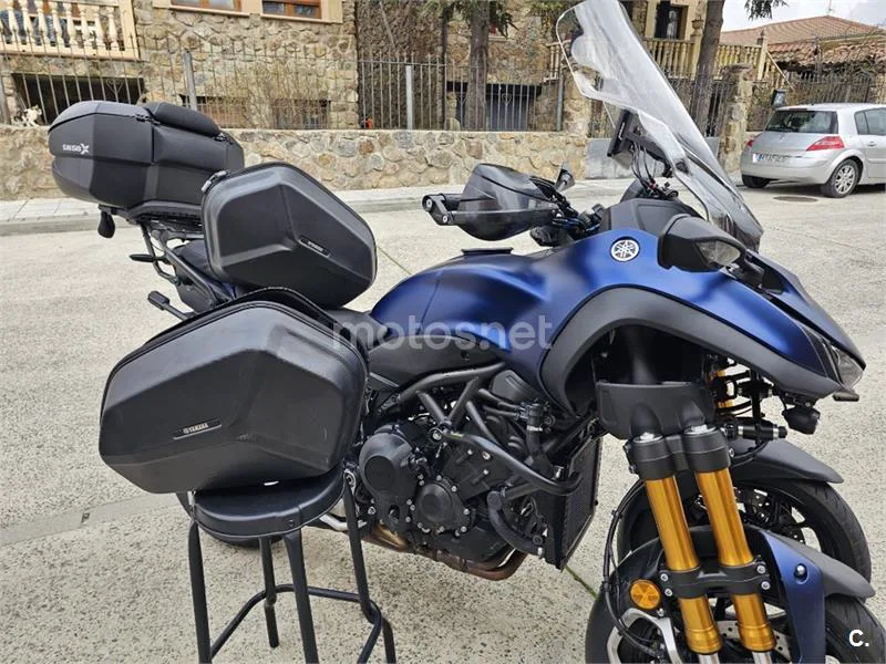 Yamaha Niken – Vista 23