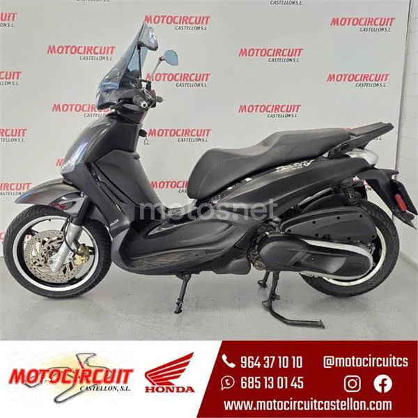 Piaggio Beverly – Vista 3