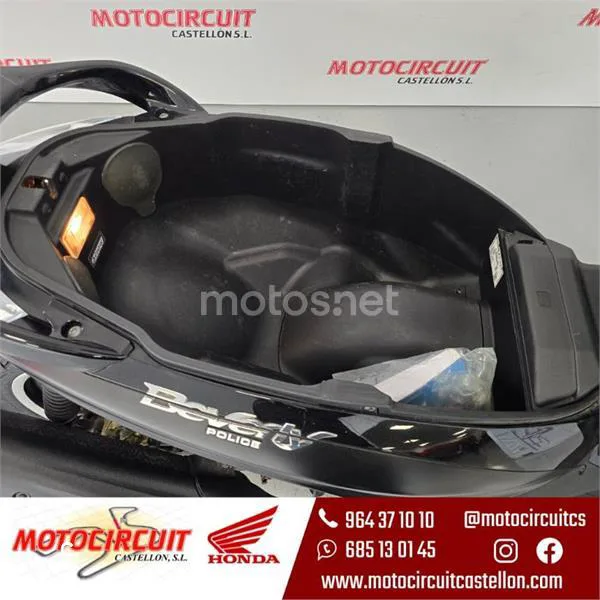 Piaggio Beverly – Vista 5