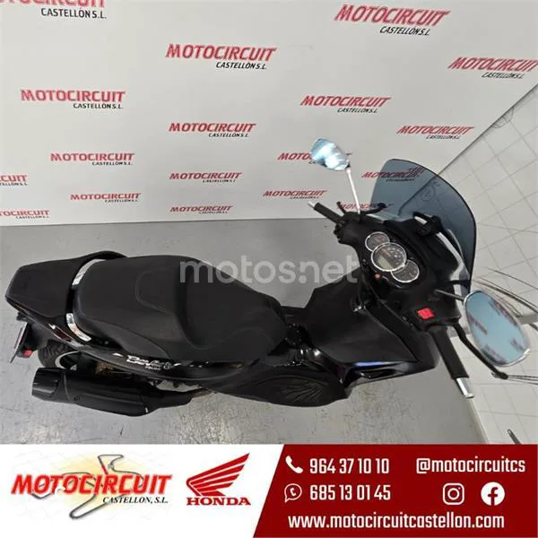 Piaggio Beverly – Vista 9