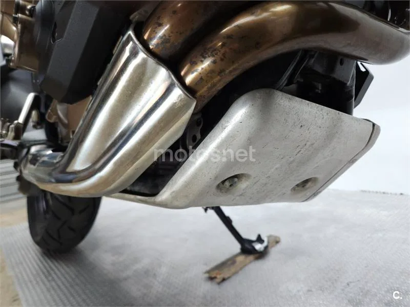 Honda CRF 1000L Africa Twin – Vista 15