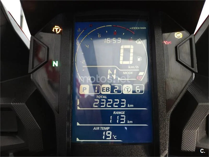 Honda CRF 1000L Africa Twin – Vista 8