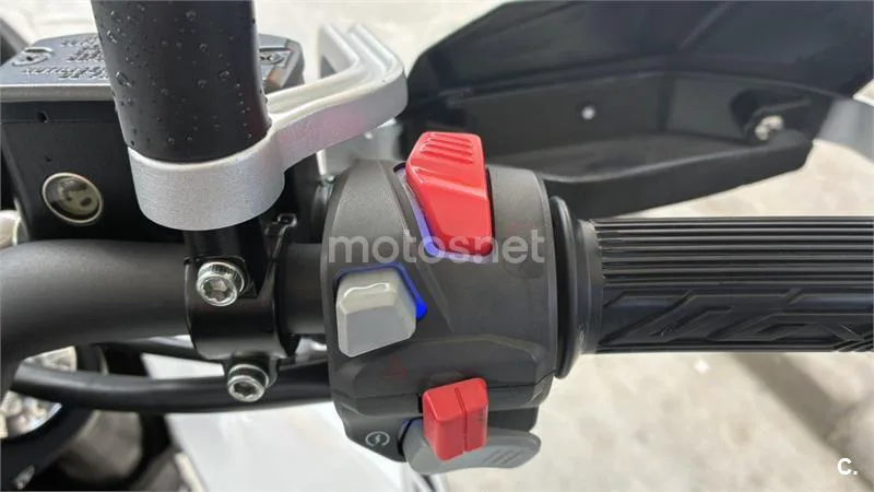 Benelli TRK 502 – Vista 5