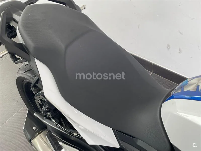 BMW F 900 R – Vista 11