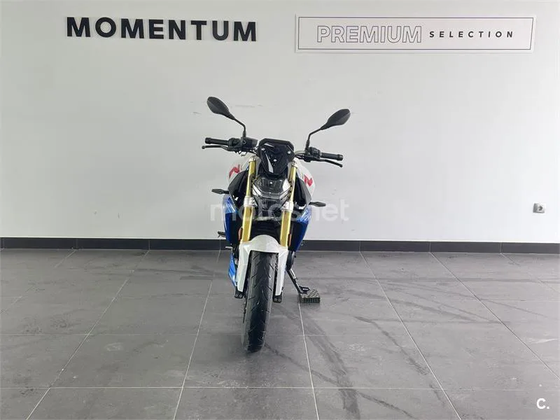 BMW F 900 R – Vista 3