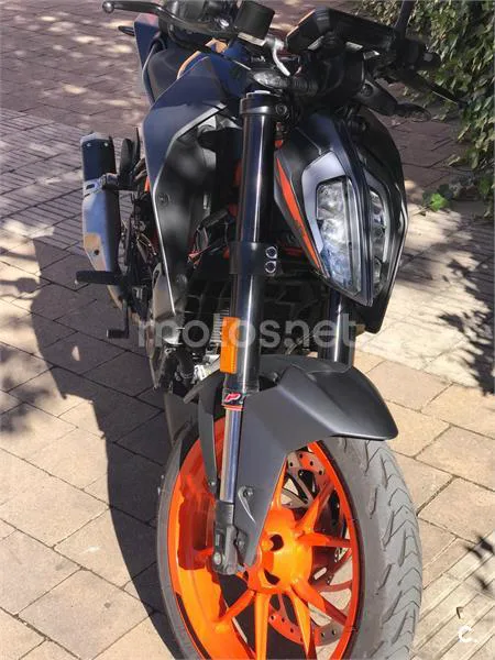 KTM 125 – Vista 2