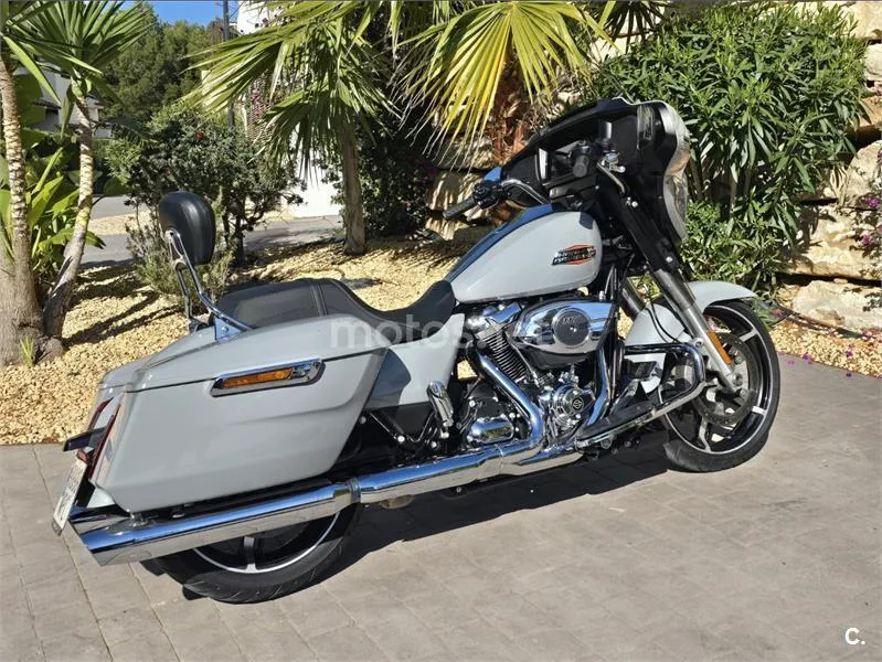 Harley-Davidson Street Glide 29.890 € 2024 Alicante - 2