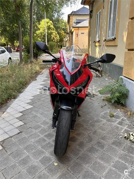 Honda CBR 650 R – Vista 4